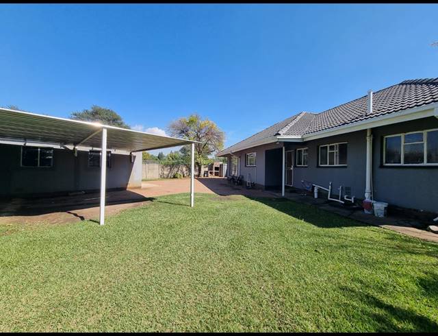3 BEDROOM HOUSE FOR SALE IN UNITAS PARK